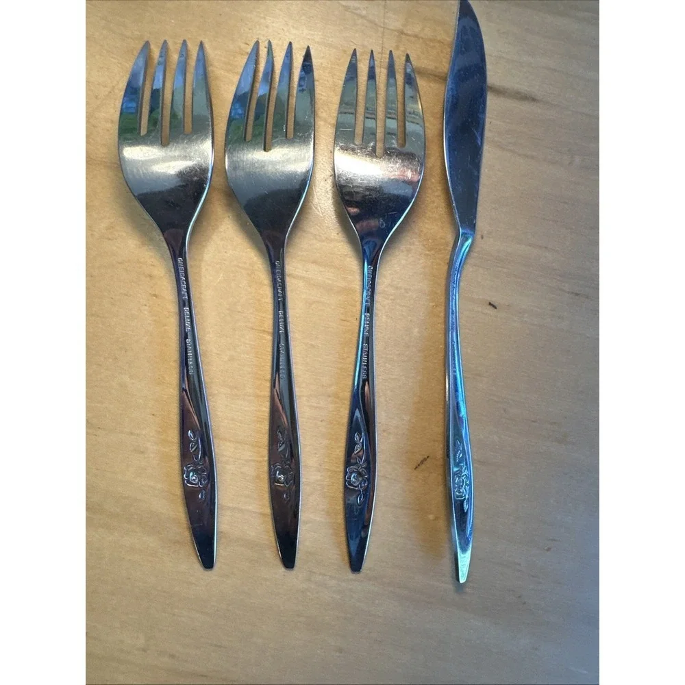Oneidacraft Deluxe Lasting Rose Stainless Salad 3 Forks Flatware 1 Butter‎ Knife
